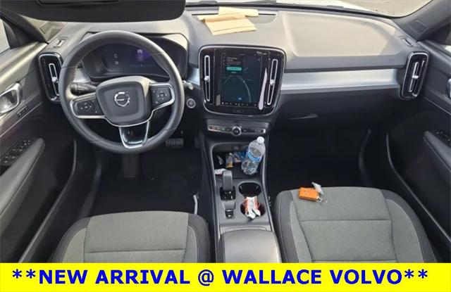 2024 Volvo XC40 B5 Core