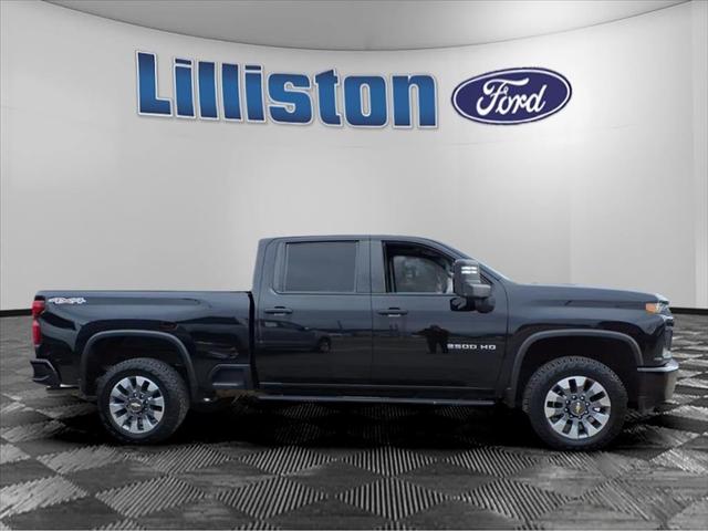 2022 Chevrolet Silverado 2500HD 4WD Crew Cab Standard Bed Custom