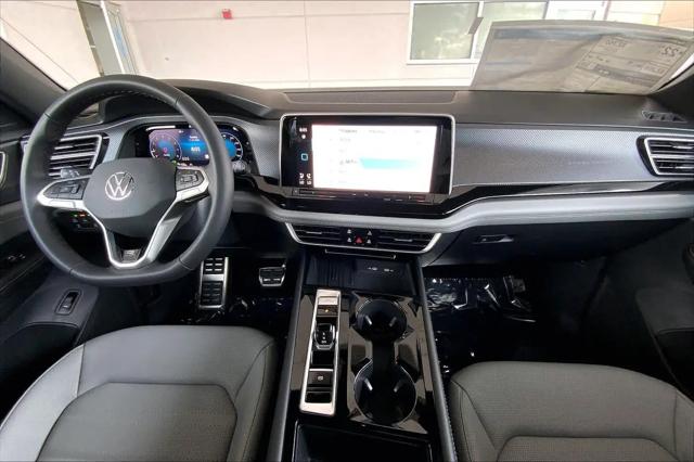2026 Volkswagen Atlas Cross Sport SEL R-Line Black