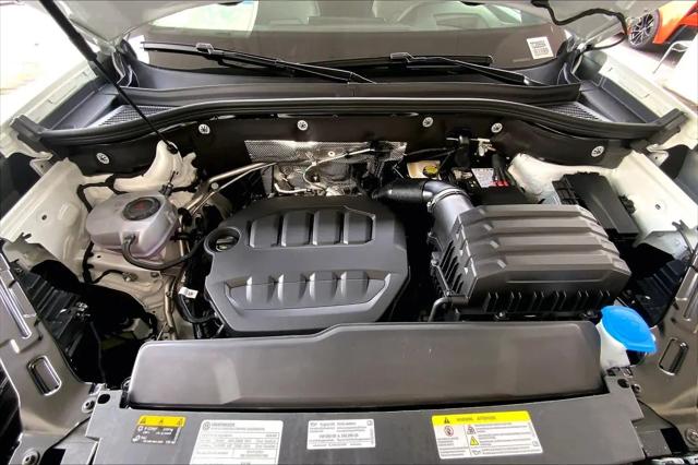 2026 Volkswagen Atlas Cross Sport SEL R-Line Black