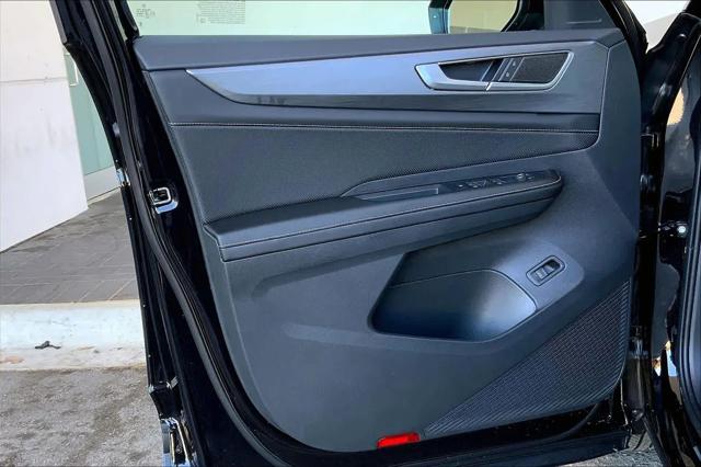 2026 Volkswagen Atlas Cross Sport SE with Technology
