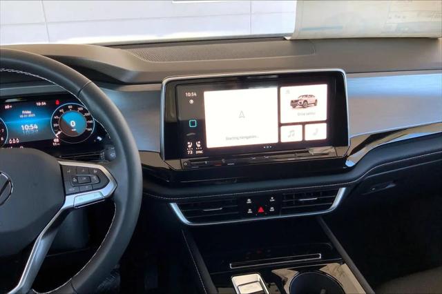 2026 Volkswagen Atlas Cross Sport SE with Technology