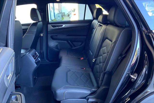2026 Volkswagen Atlas Cross Sport SE with Technology