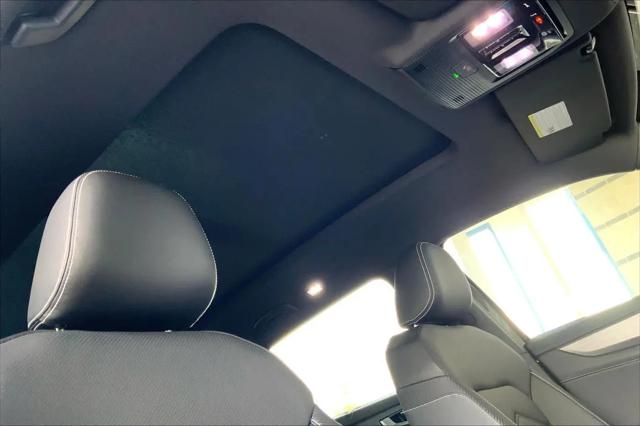 2026 Volkswagen Atlas Cross Sport SE with Technology