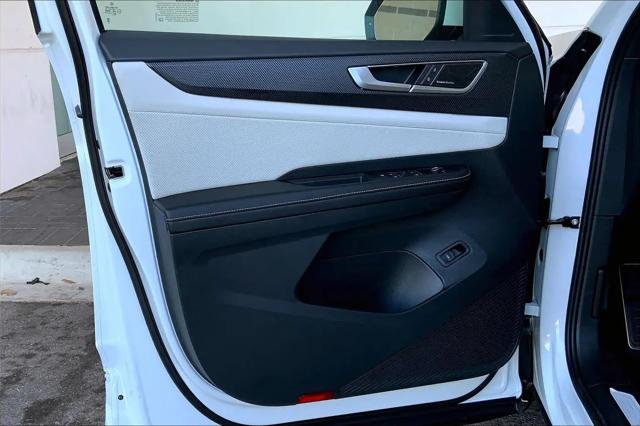 2026 Volkswagen Atlas Cross Sport SEL Premium R-Line