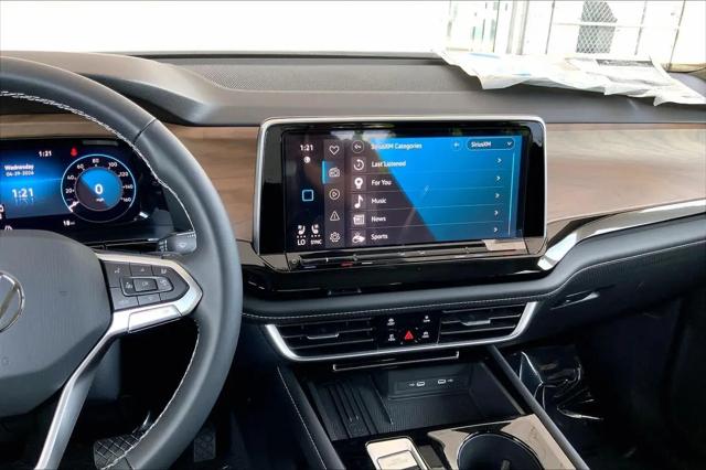 2026 Volkswagen Atlas SE with Technology