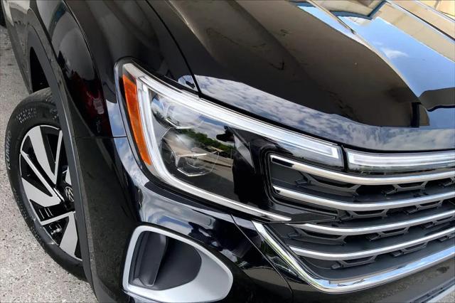 2026 Volkswagen Atlas SE with Technology
