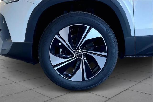2026 Volkswagen Taos SE