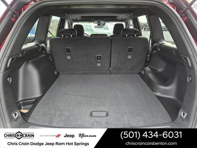 2025 Jeep Grand Cherokee Laredo X 4x2