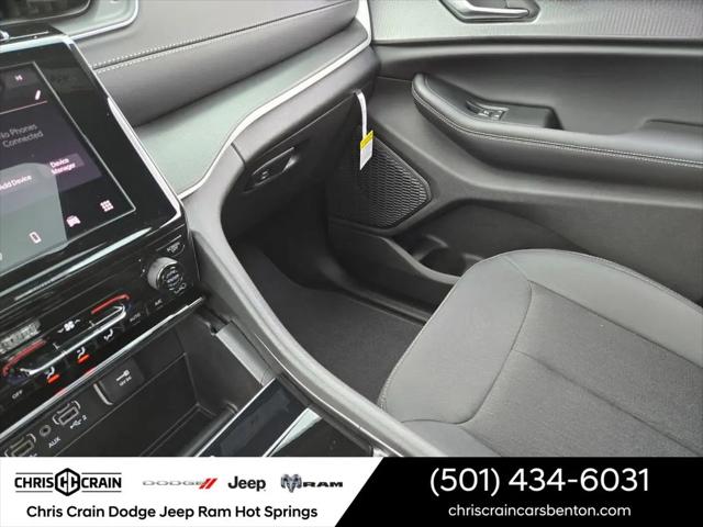 2025 Jeep Grand Cherokee Laredo X 4x2