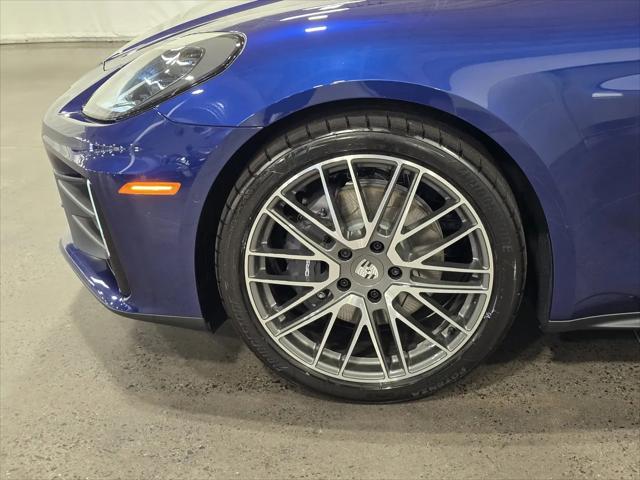 2026 Porsche Panamera 4