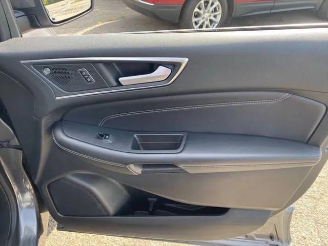 2021 Ford Edge Titanium