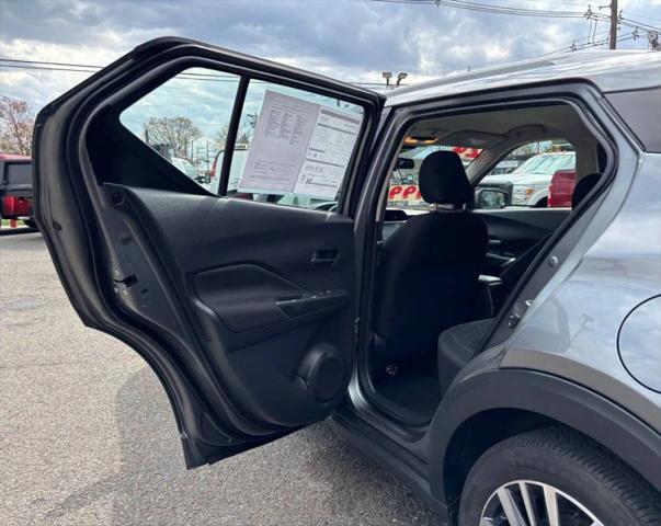 2024 Nissan Kicks SV Xtronic CVT