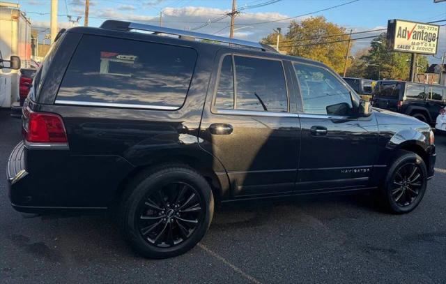 2015 Lincoln Navigator Base