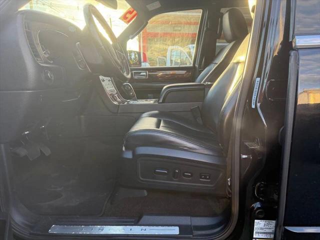 2015 Lincoln Navigator Base