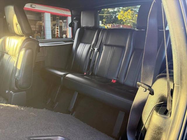 2015 Lincoln Navigator Base