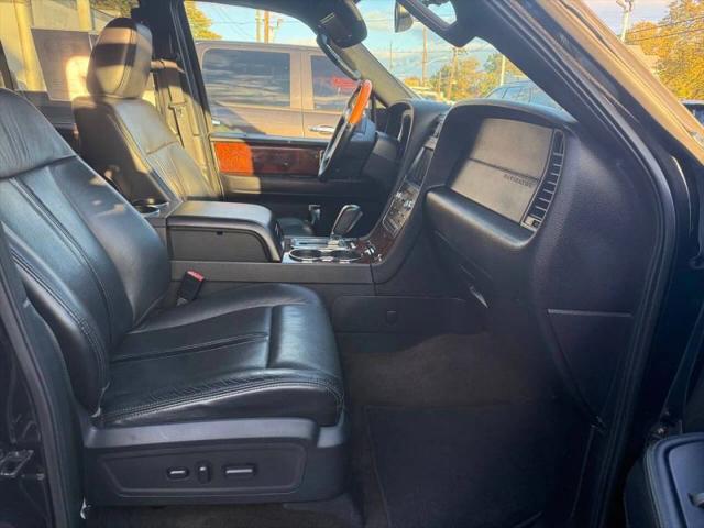 2015 Lincoln Navigator Base