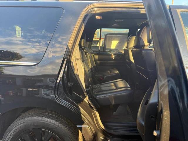 2015 Lincoln Navigator Base