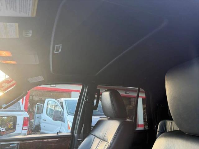 2015 Lincoln Navigator Base