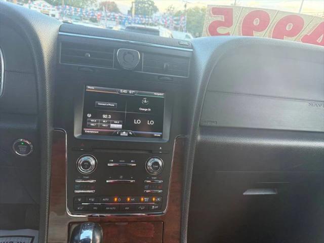 2015 Lincoln Navigator Base