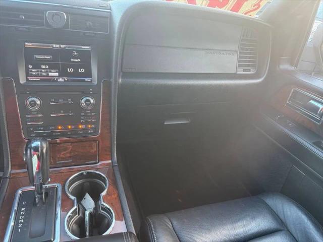 2015 Lincoln Navigator Base