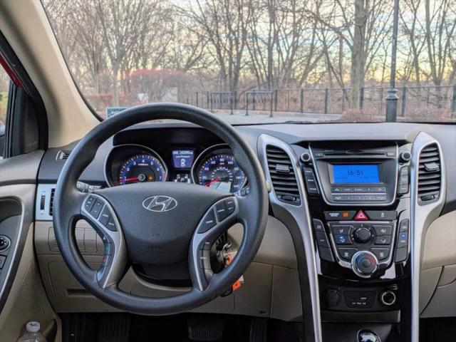 2017 Hyundai Elantra GT Base