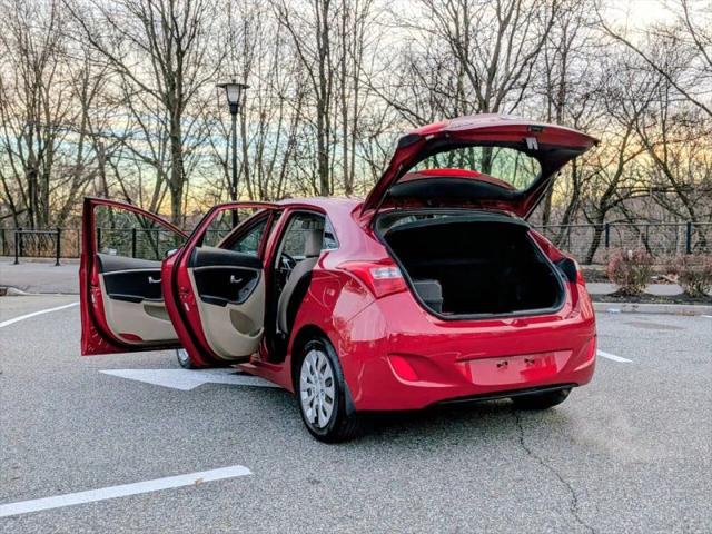2017 Hyundai Elantra GT Base