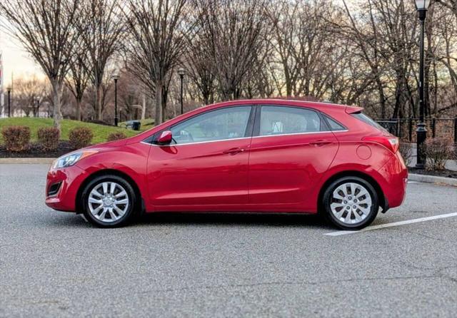 2017 Hyundai Elantra GT Base