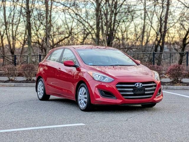 2017 Hyundai Elantra GT Base