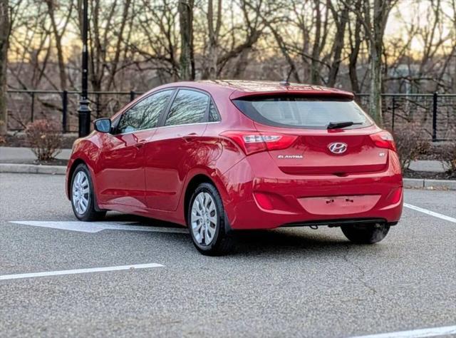 2017 Hyundai Elantra GT Base