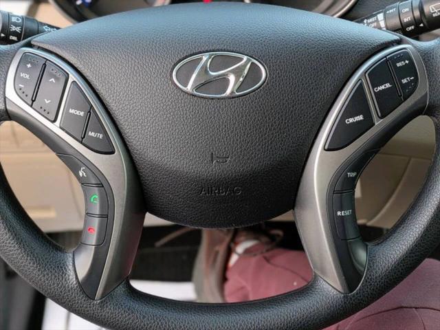 2017 Hyundai Elantra GT Base