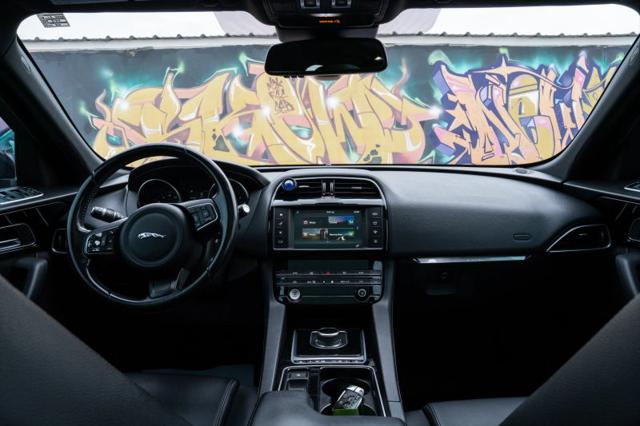 2018 Jaguar F-PACE 35t Premium