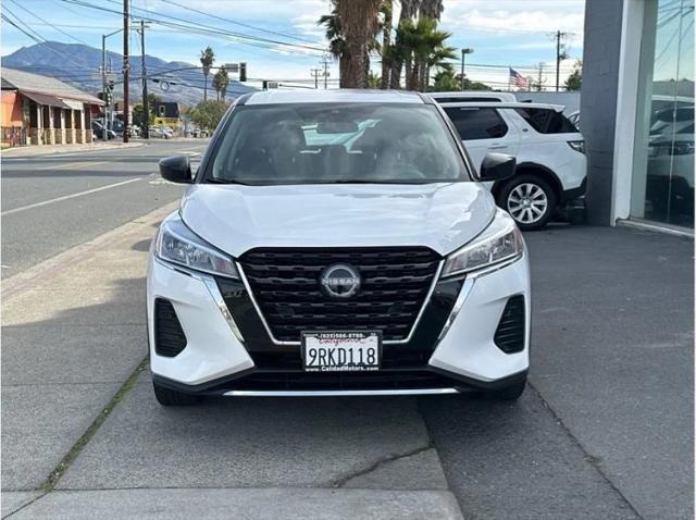 2023 Nissan Kicks S Xtronic CVT