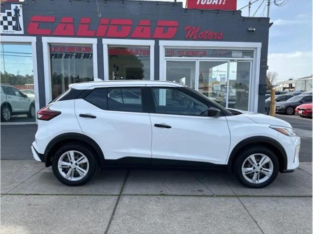 2023 Nissan Kicks S Xtronic CVT