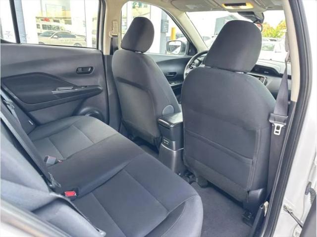 2023 Nissan Kicks S Xtronic CVT