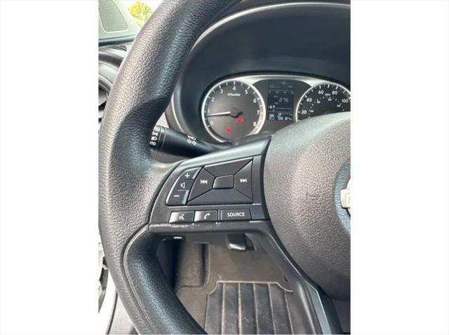 2023 Nissan Kicks S Xtronic CVT