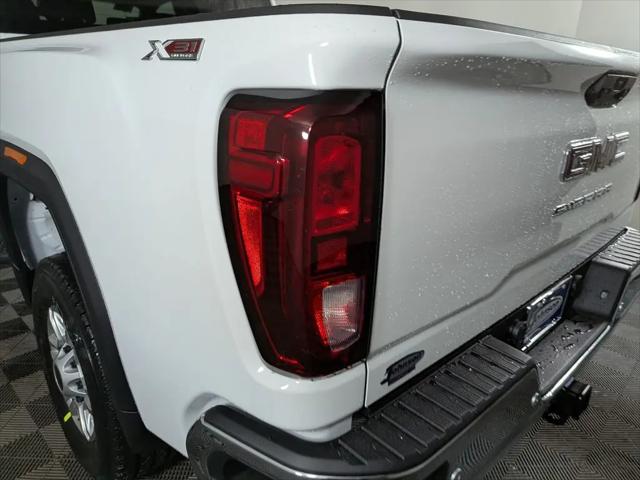 2026 GMC Sierra 2500HD Crew Cab, Standard Bed, Pro, 4WD