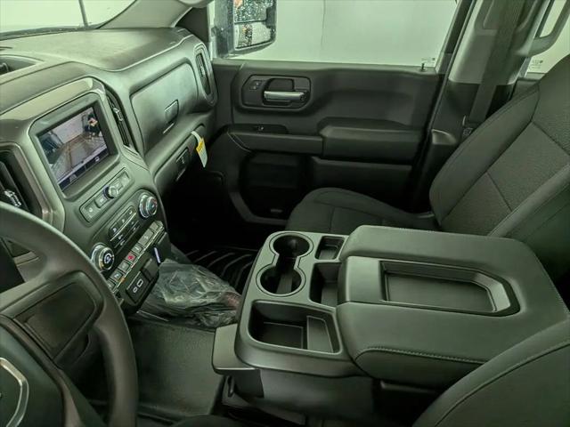 2026 GMC Sierra 2500HD Crew Cab, Standard Bed, Pro, 4WD