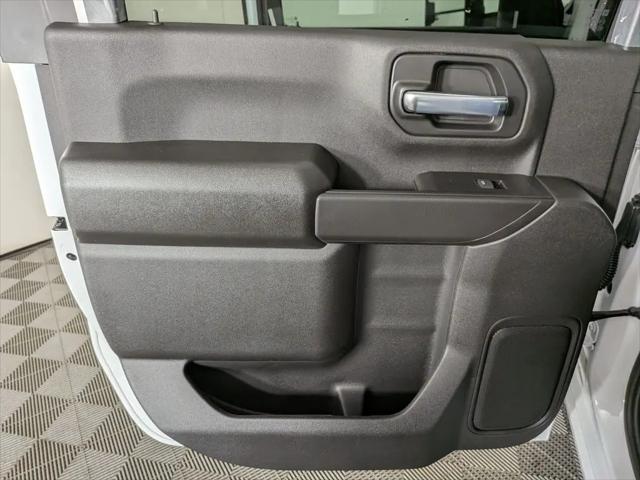 2026 GMC Sierra 2500HD Crew Cab, Standard Bed, Pro, 4WD