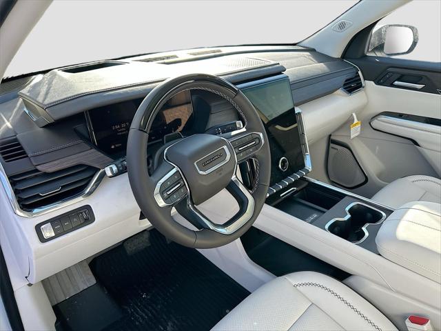 2026 GMC Acadia Denali AWD