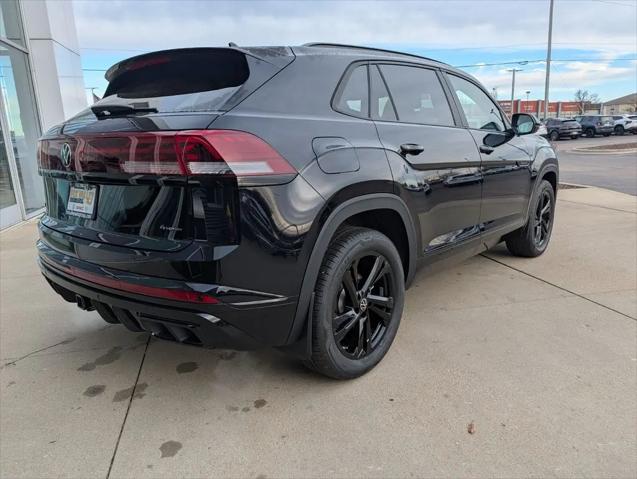 2026 Volkswagen Atlas Cross Sport SEL R-Line Black