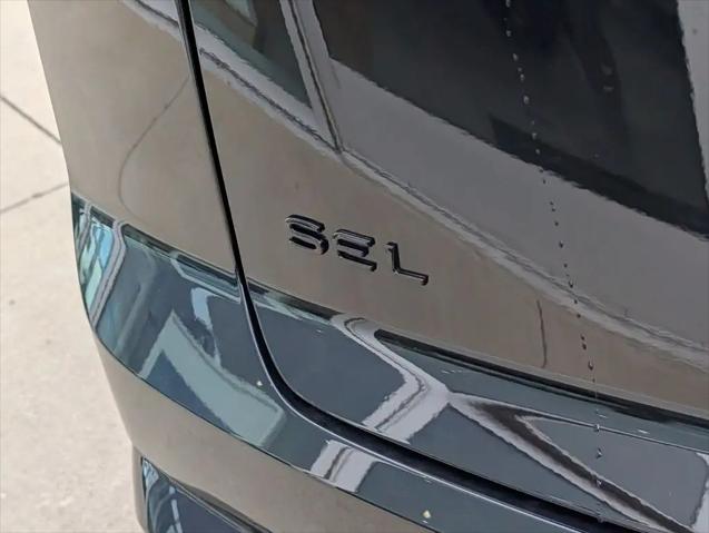 2026 Volkswagen Atlas Cross Sport SEL R-Line Black