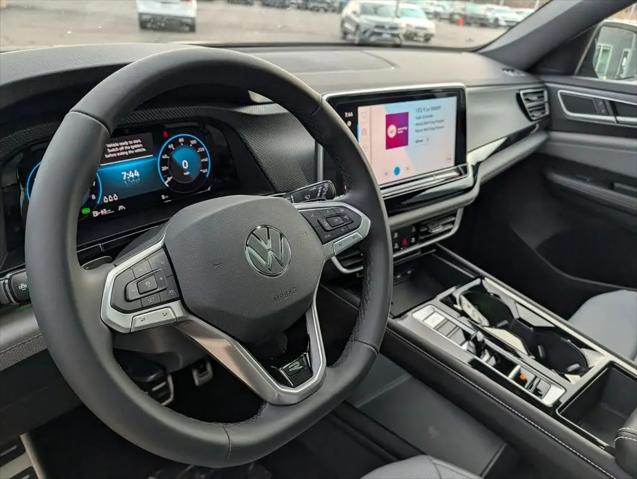 2026 Volkswagen Atlas Cross Sport SEL R-Line Black