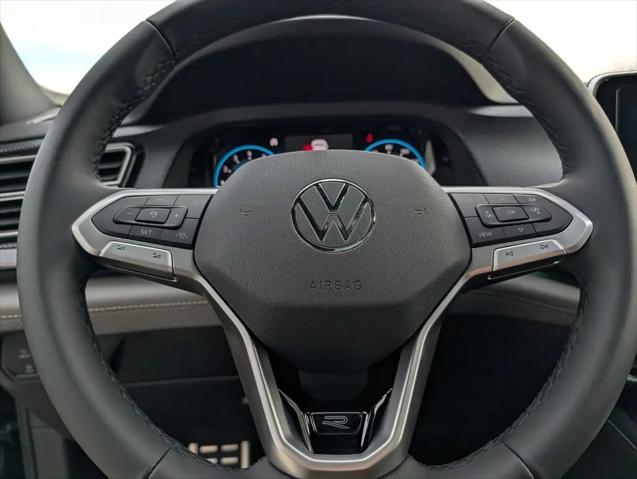 2026 Volkswagen Atlas Cross Sport SEL R-Line Black