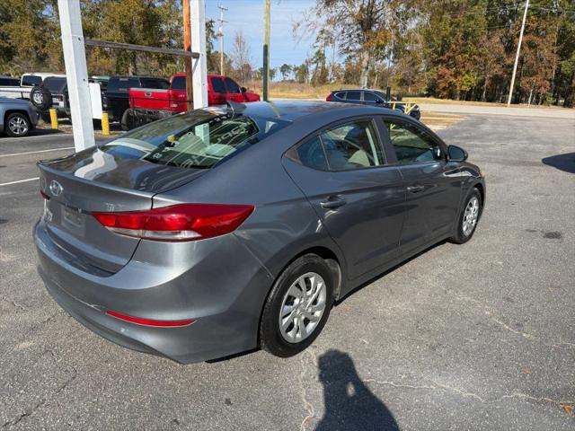 2017 Hyundai Elantra SE