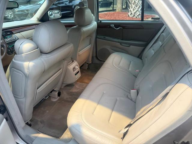2001 Cadillac DeVille Standard w/W20