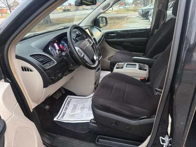 2011 Chrysler Town & Country Touring