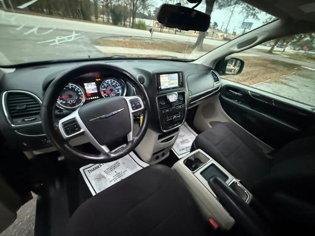 2011 Chrysler Town & Country Touring