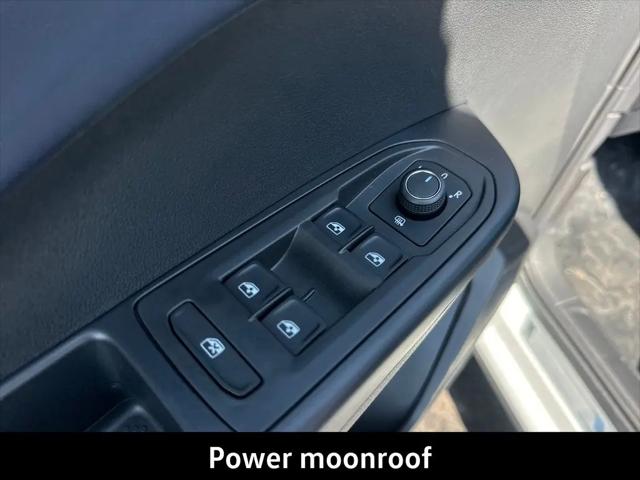 2026 Volkswagen Taos SEL