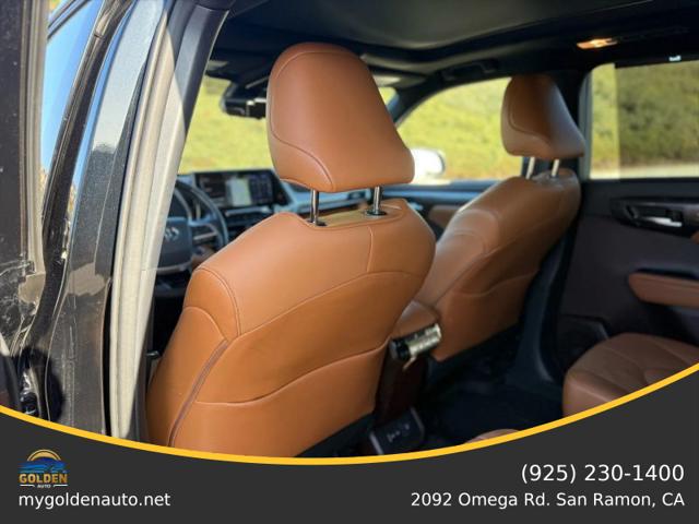 2022 Toyota Highlander Platinum